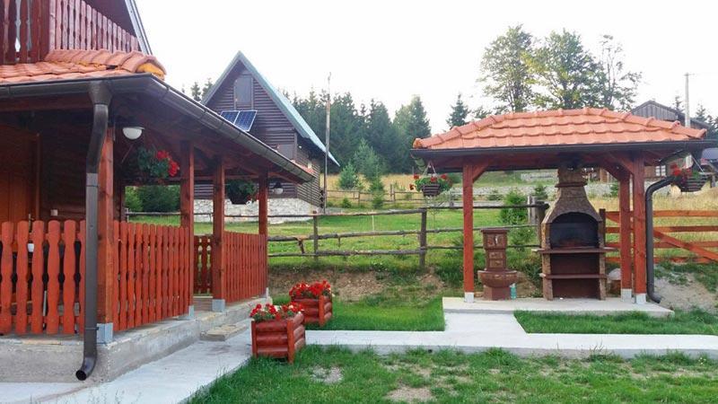 Holiday Home Perduh Sekulic Екстер'єр фото